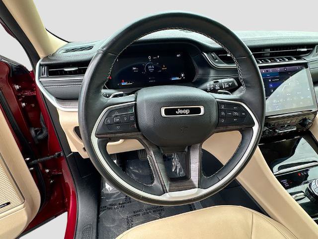 Used 2022 Jeep Grand Cherokee L Limited AWD/4WD image 11