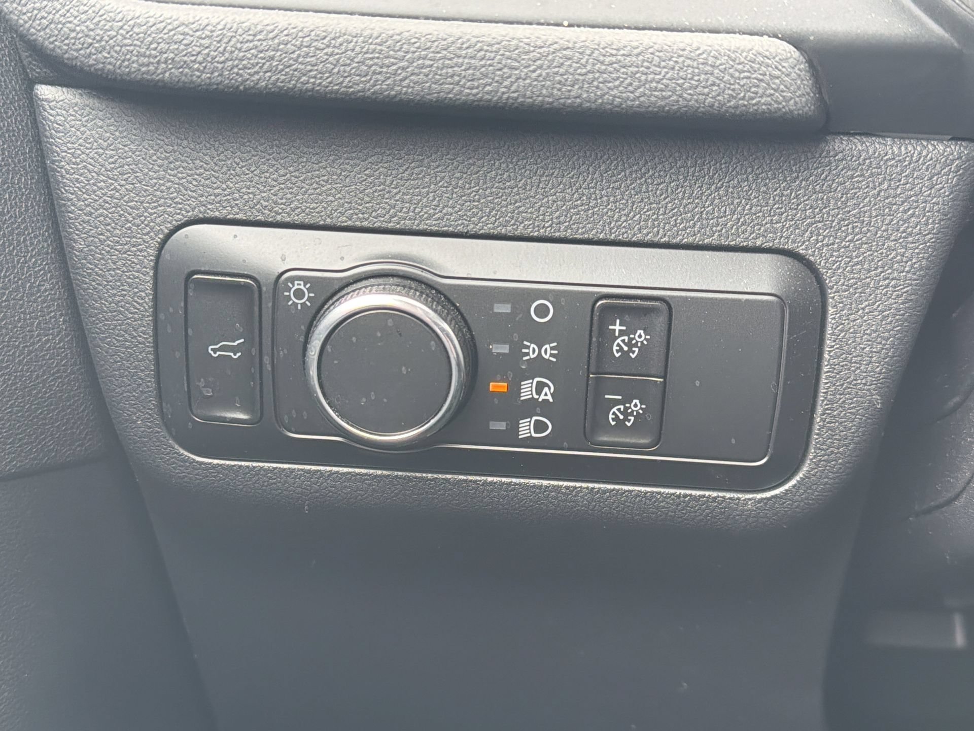 Certified 2023 Ford Escape Active AWD/4WD image 18