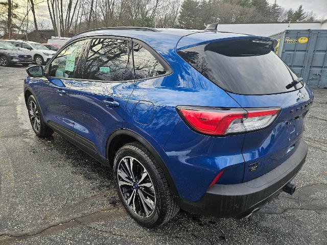 Certified 2022 Ford Escape SEL w/ SEL Stealth AWD Package image 5