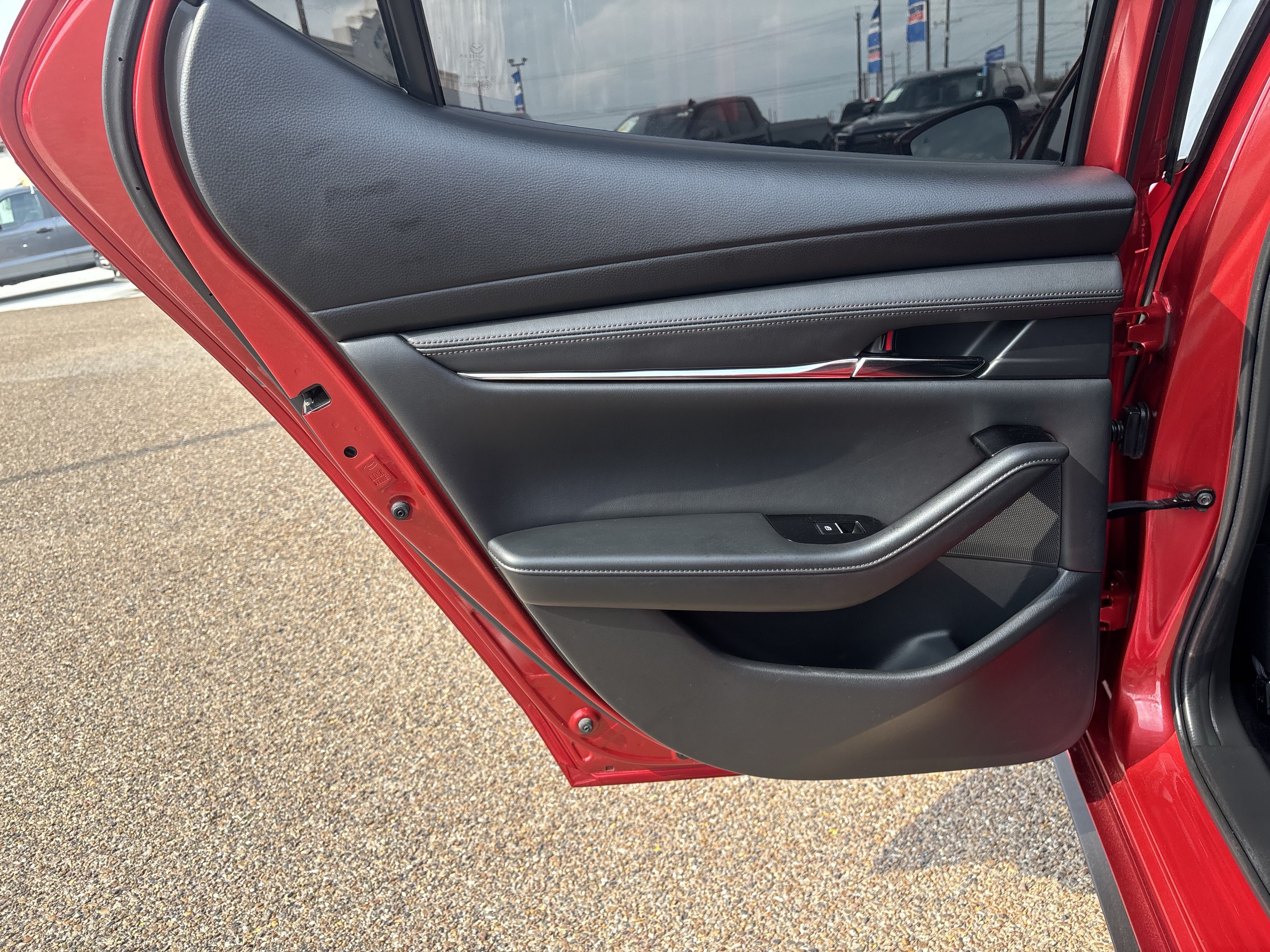 Used 2024 MAZDA MAZDA3 s FWD image 14
