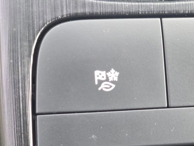 Certified 2022 Ford Escape SEL image 34