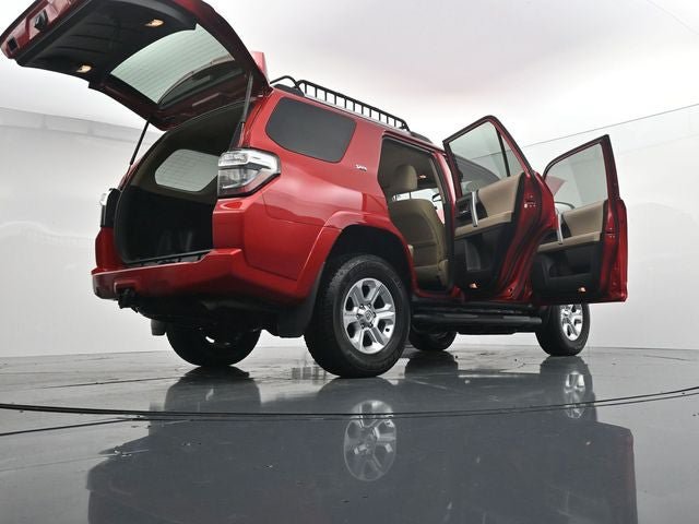 Used 2022 Toyota 4Runner SR5 RWD image 44