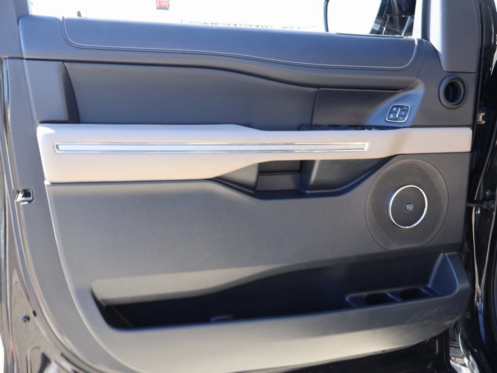 Certified 2024 Ford Expedition Limited image 22