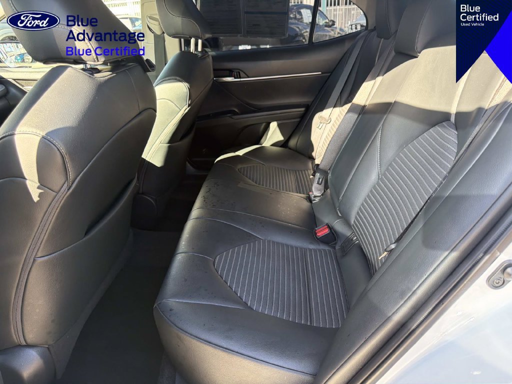 Used 2019 Toyota Camry SE FWD image 11