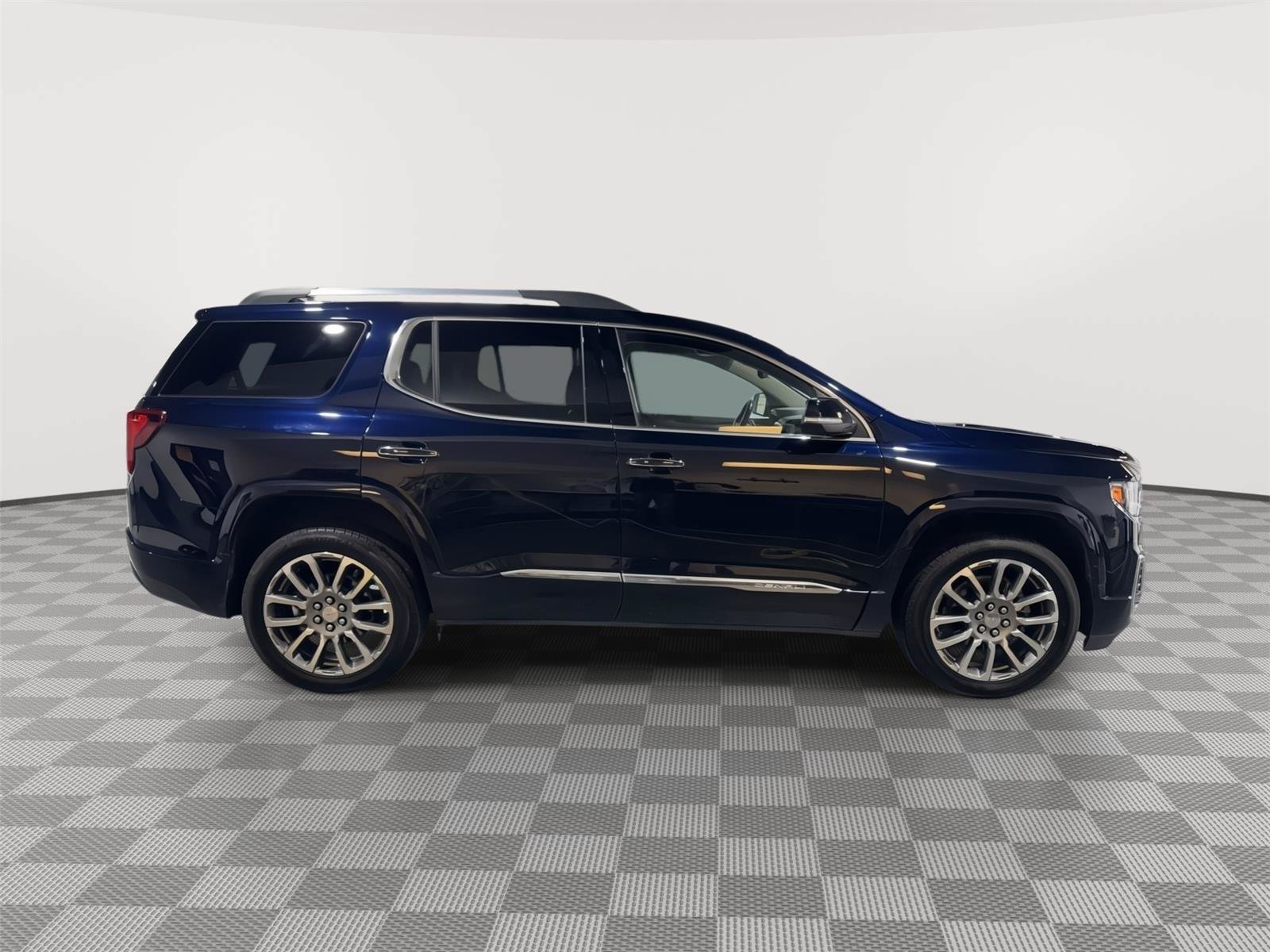 Used 2021 GMC Acadia Denali w/ Denali Technology Package AWD/4WD image 7