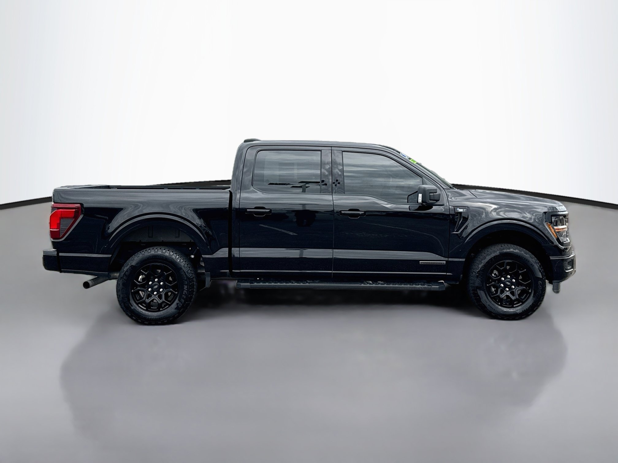 Certified 2024 Ford F150 XLT w/ Equipment Group 302A MID AWD/4WD image 8