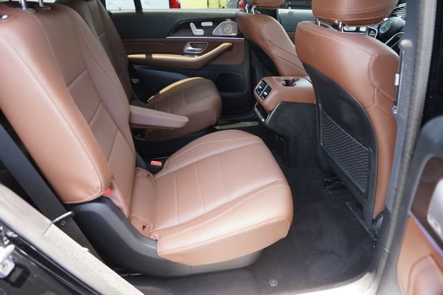 Used 2025 Mercedes-Benz GLS 450 4MATIC image 18
