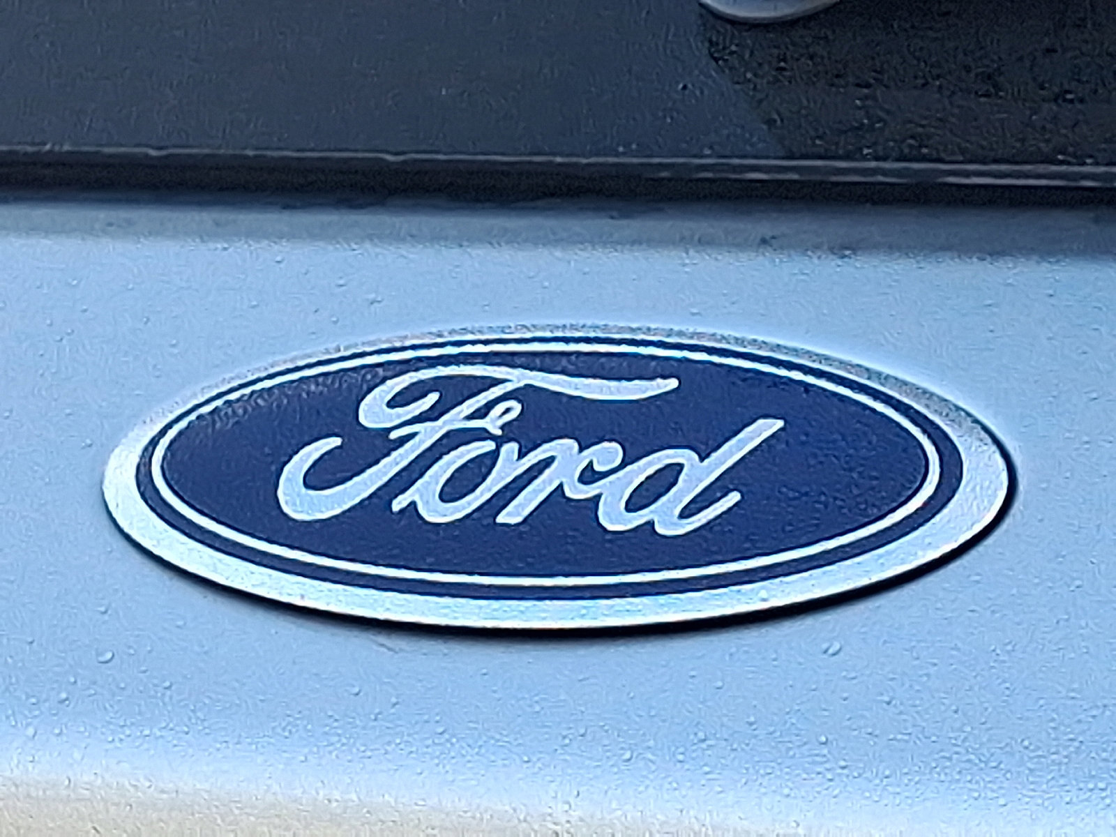 Certified 2025 Ford Explorer Active w/ Active Comfort Package image 28