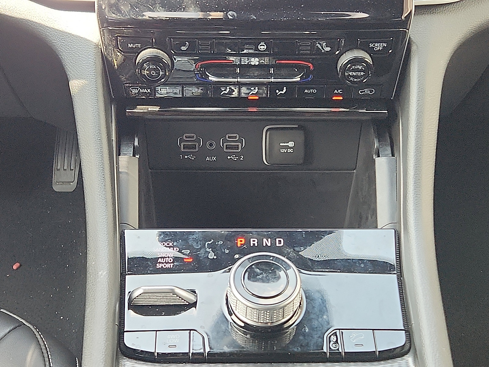 Used 2024 Jeep Grand Cherokee Limited 4xe image 18