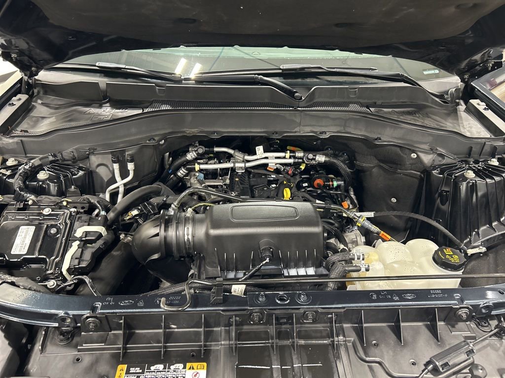 Certified 2022 Ford Explorer XLT w/ Equipment Group 202A image 35