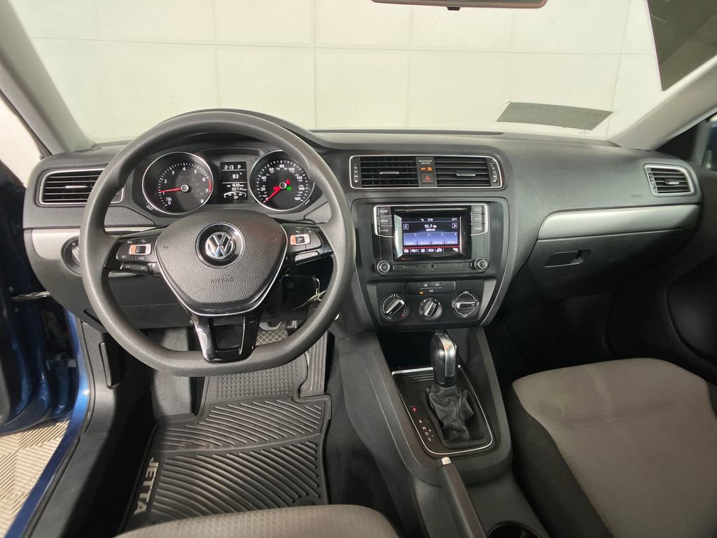 Used 2017 Volkswagen Jetta S image 12