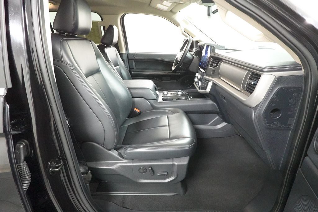 Certified 2024 Ford Expedition XLT AWD/4WD image 33