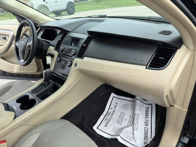 Certified 2018 Ford Taurus SE FWD image 32