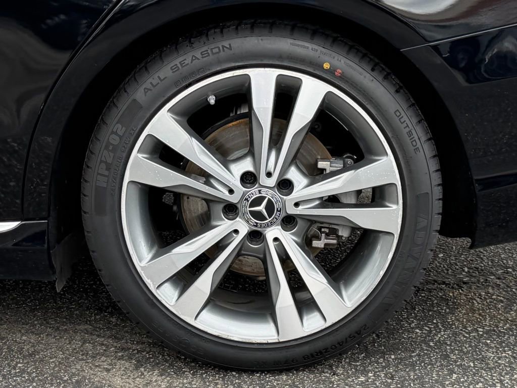 Used 2018 Mercedes-Benz C 300 Sedan image 12