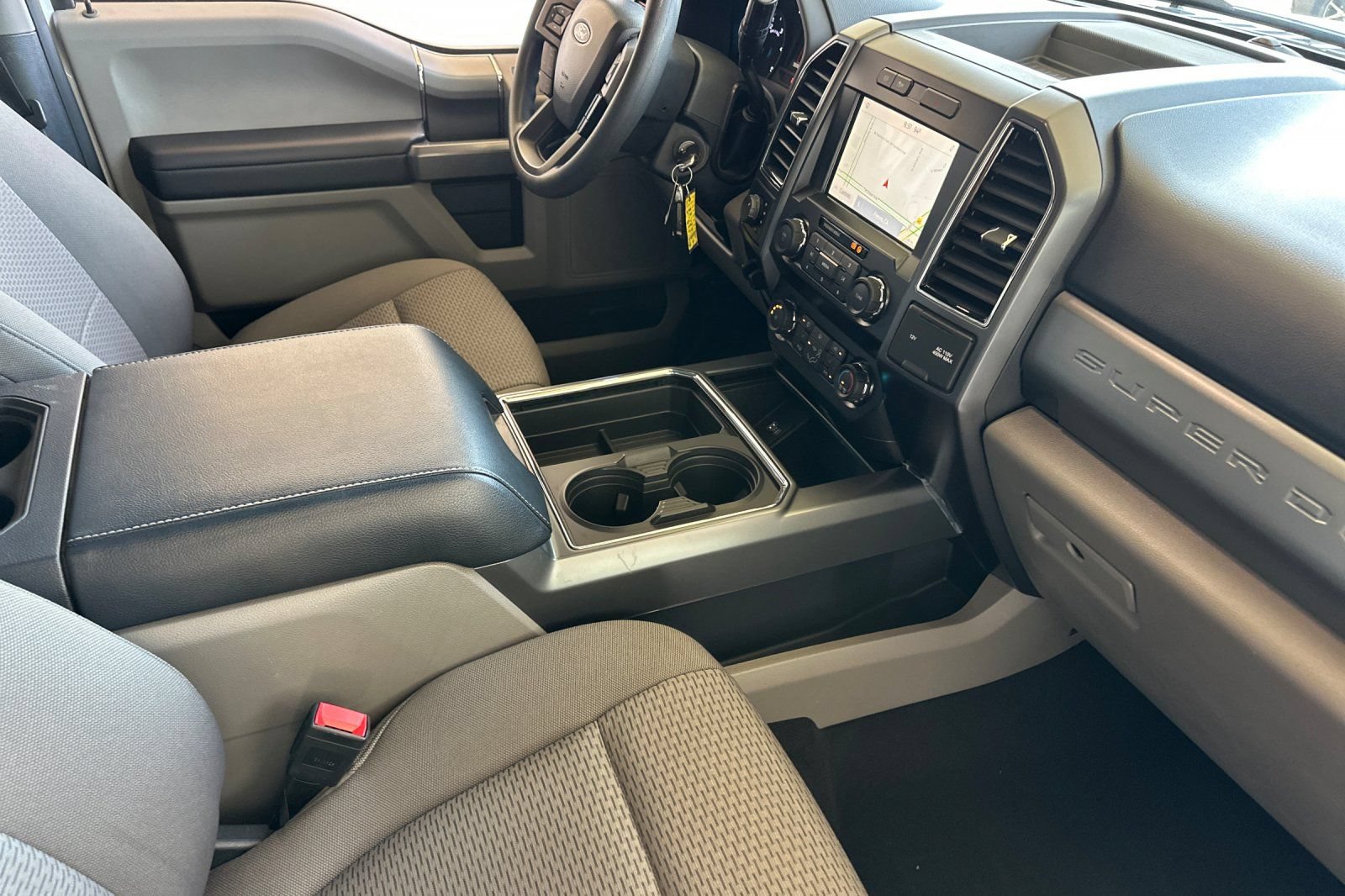 Certified 2022 Ford F250 XLT w/ XLT Premium Package AWD/4WD image 15