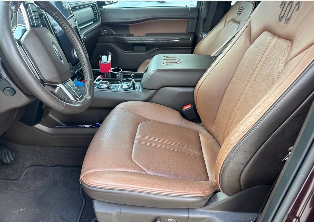 Certified 2024 Ford Expedition King Ranch AWD/4WD image 5