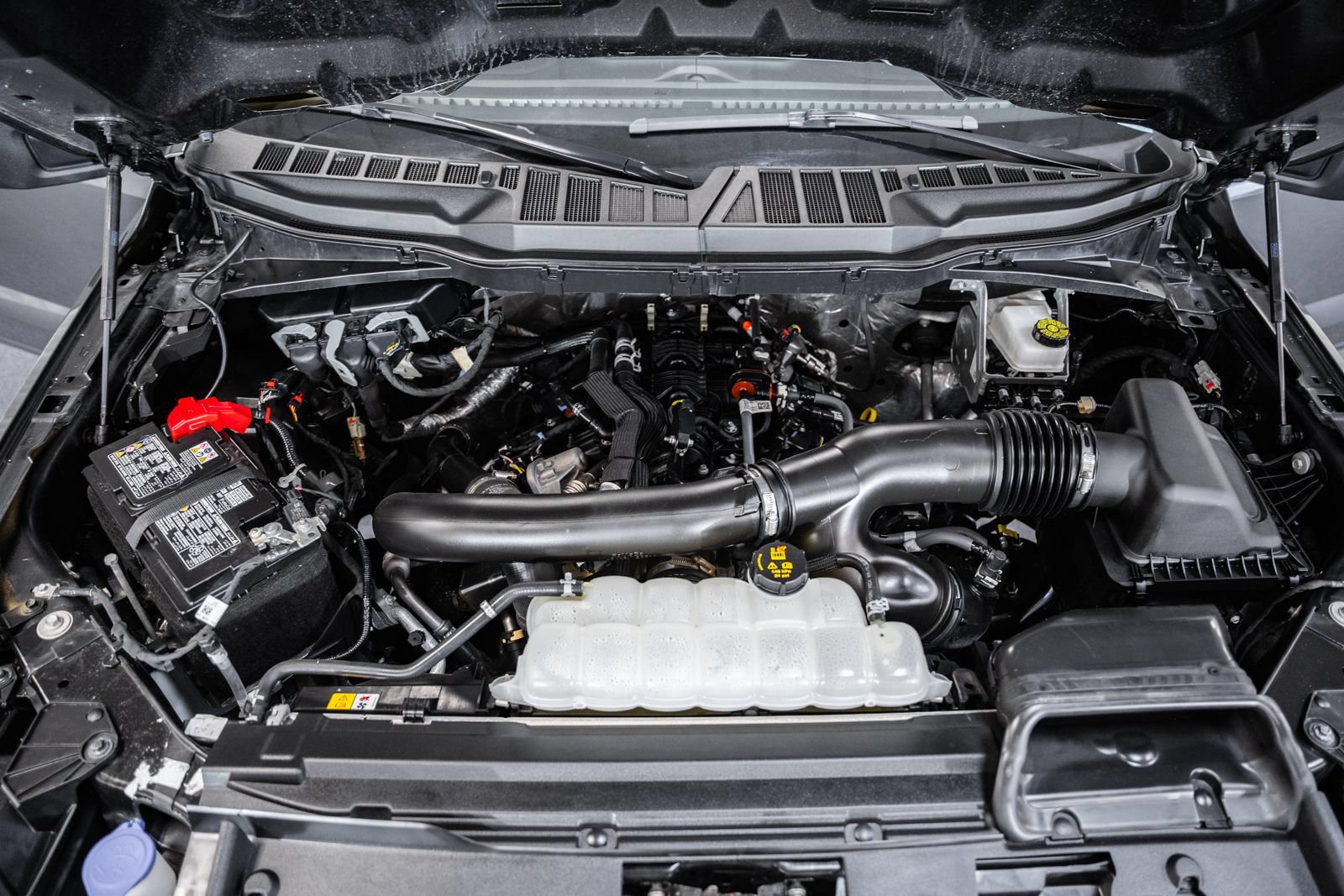Certified 2025 Ford F150 XLT w/ Equipment Group 301A Standard AWD/4WD image 20