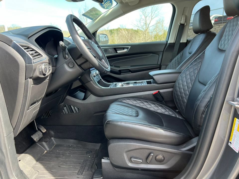 Certified 2024 Ford Edge Titanium w/ Equipment Group 301A AWD/4WD image 8