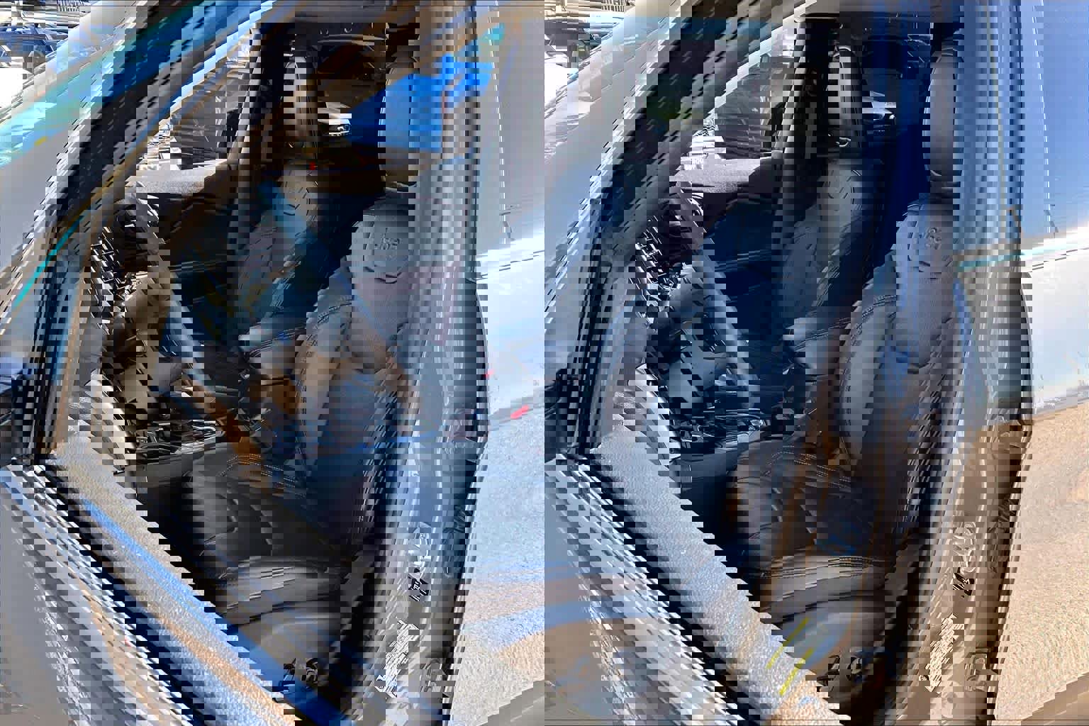 Used 2021 Jeep Cherokee Limited w/ Elite Package image 10