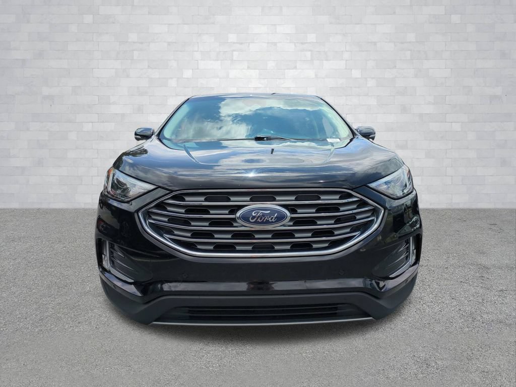 Certified 2024 Ford Edge Titanium AWD/4WD image 10
