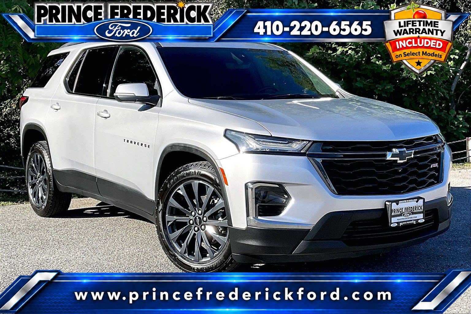 Used 2022 Chevrolet Traverse RS w/ LPO, Floor Liner Package AWD/4WD image 1