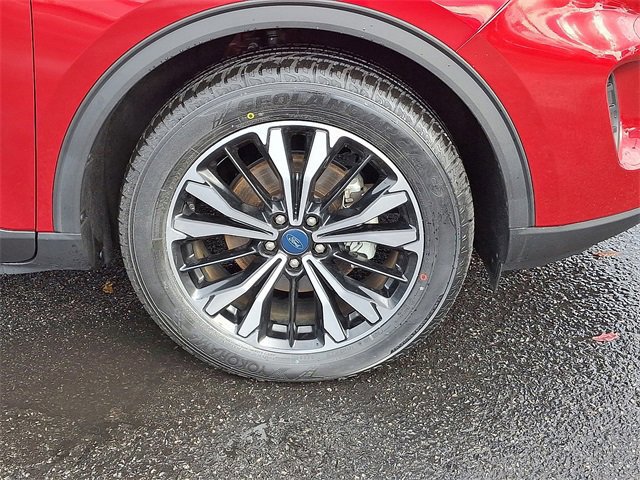 Certified 2022 Ford Escape SE w/ SE Sport Appearance Package image 8