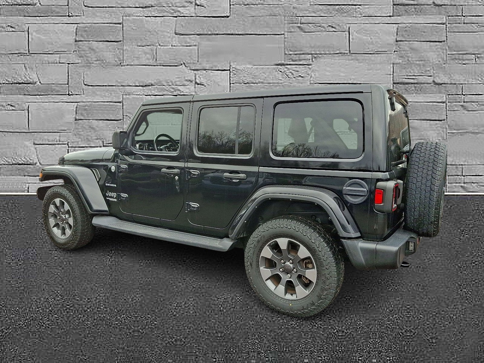 Used 2021 Jeep Wrangler Unlimited Sahara image 7