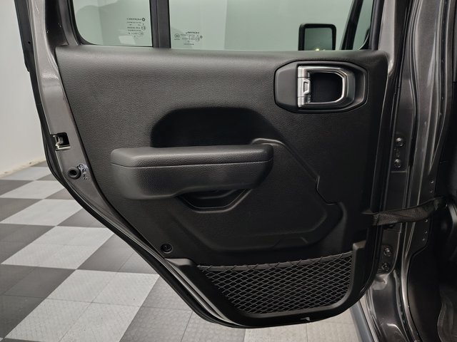 Used 2025 Jeep Gladiator Sport AWD/4WD image 22