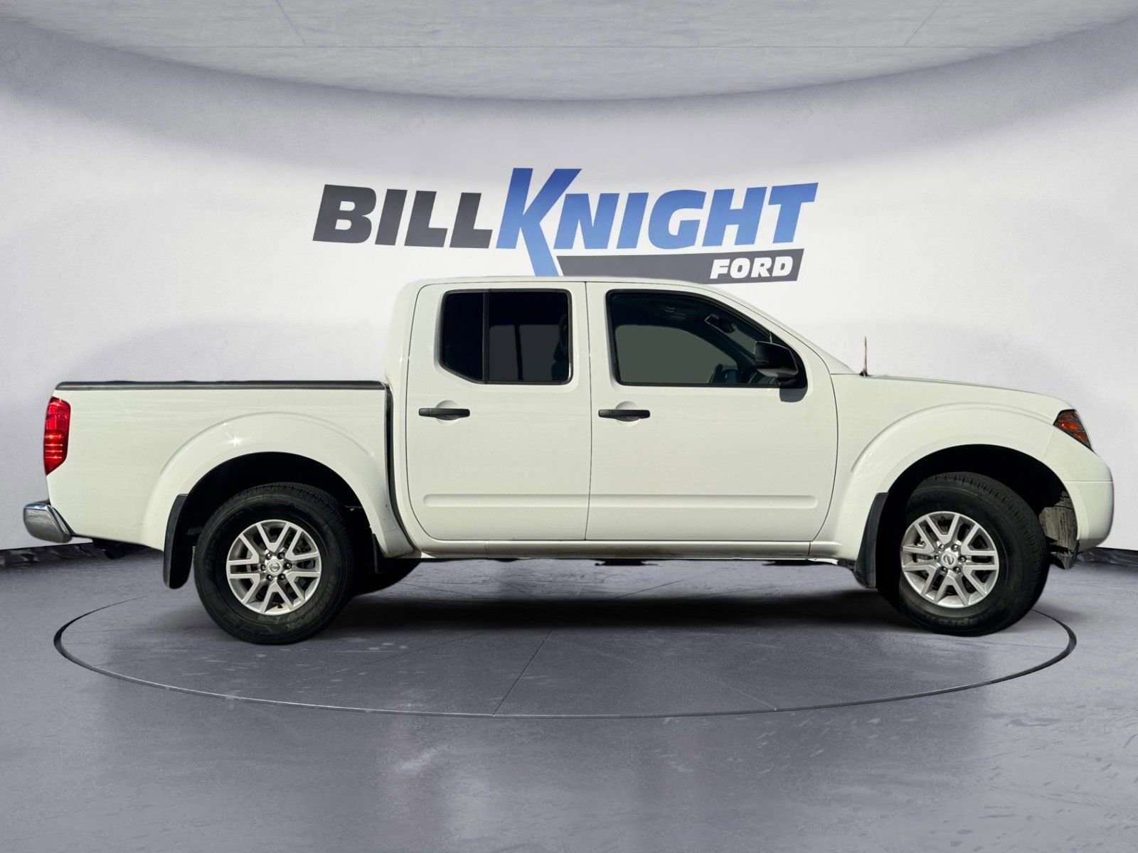 Used 2021 Nissan Frontier SV image 6