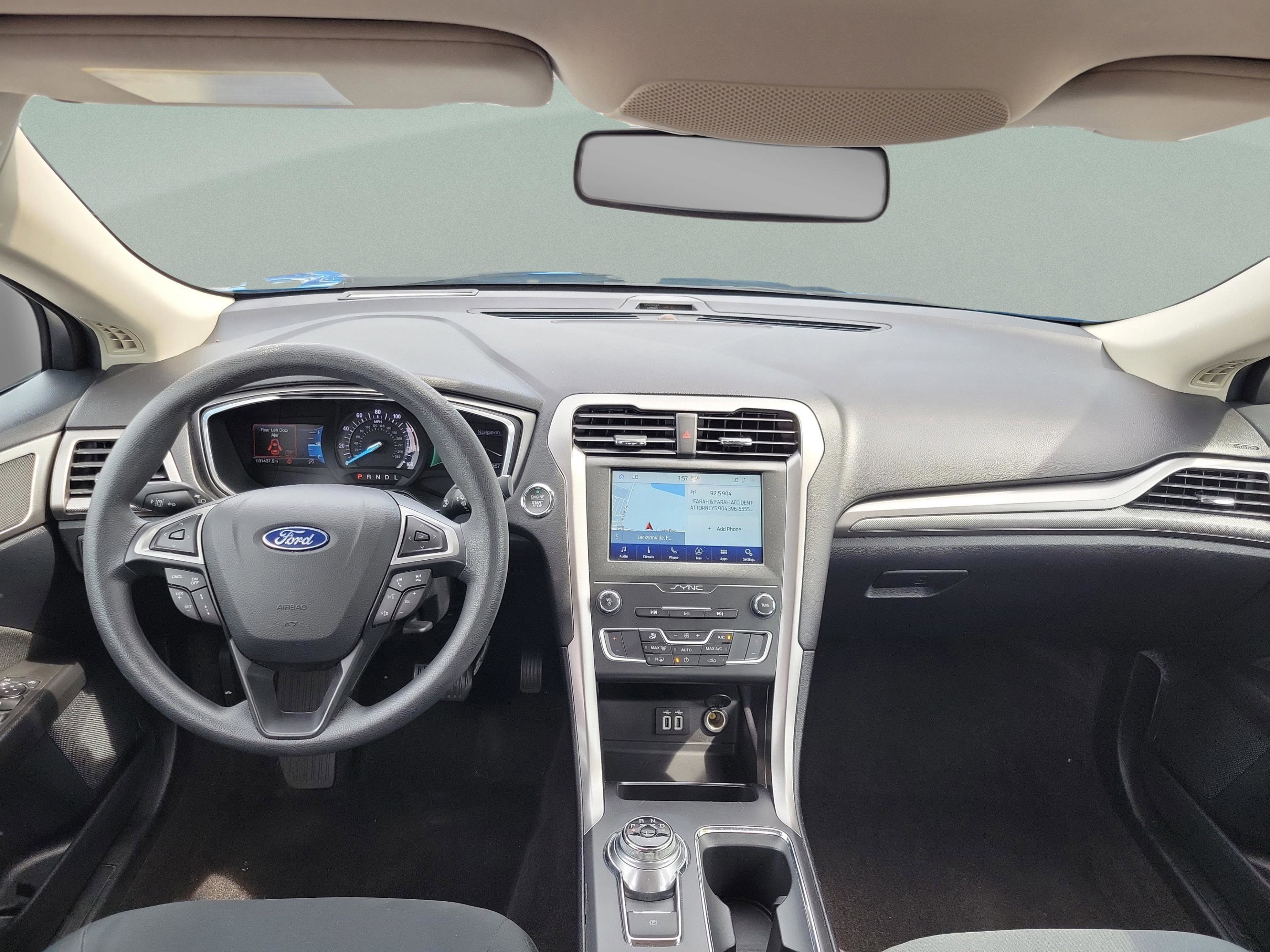 Certified 2020 Ford Fusion SE FWD image 6