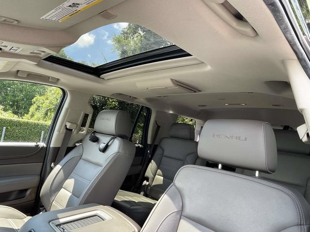 Used 2018 GMC Yukon Denali w/ Denali Ultimate Package AWD/4WD image 7