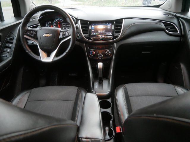 Used 2018 Chevrolet Trax LT w/ Sun & Sound Package image 16