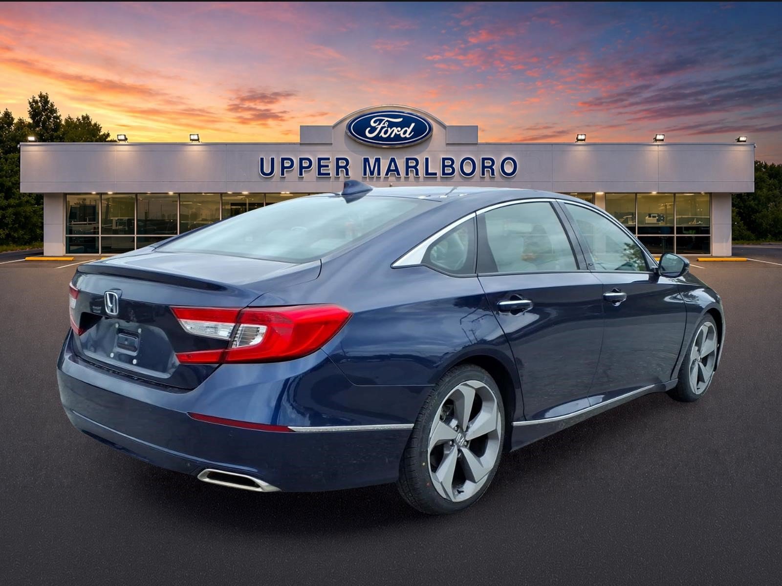 Used 2018 Honda Accord Touring image 6