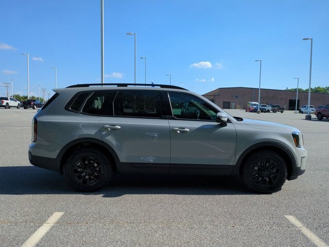 Used 2025 Kia Telluride SX Prestige X-Pro AWD/4WD image 3