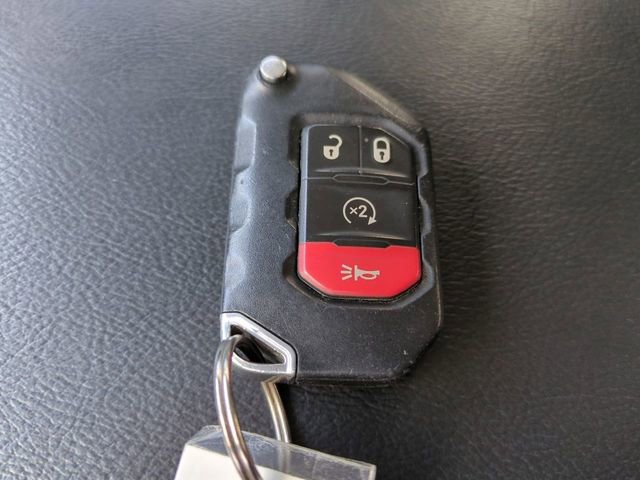 Used 2020 Jeep Gladiator Overland image 29