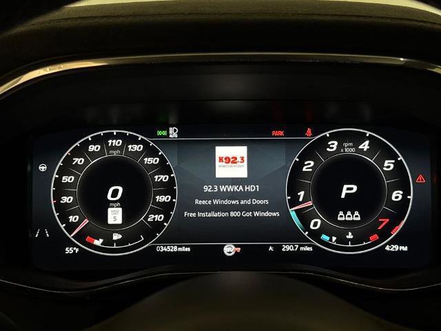 Used 2023 Jaguar F-PACE SVR image 19