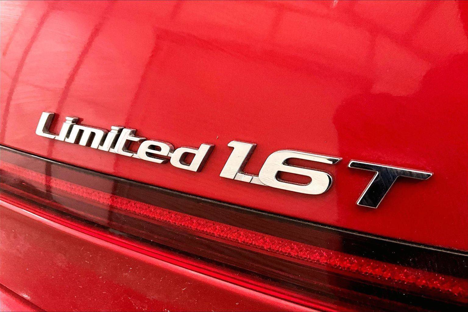 Used 2021 Hyundai Sonata Limited w/ Cargo Package image 13