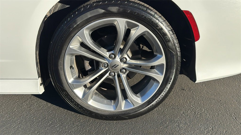 Used 2020 Dodge Charger R/T image 9
