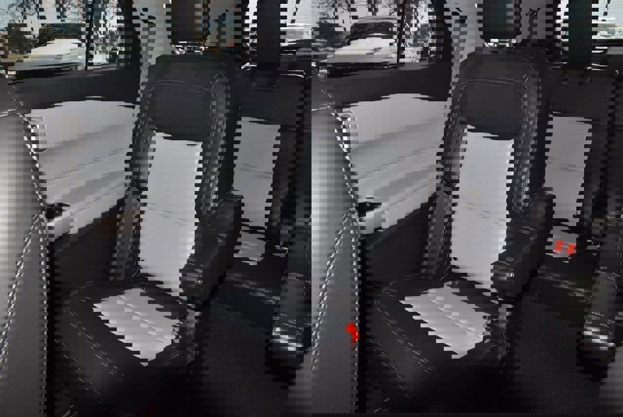 Certified 2023 Ford Explorer XLT w/ Equipment Group 202A image 20