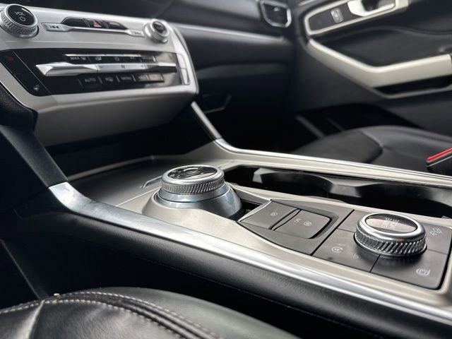 Certified 2021 Ford Explorer XLT w/ Equipment Group 202A image 27