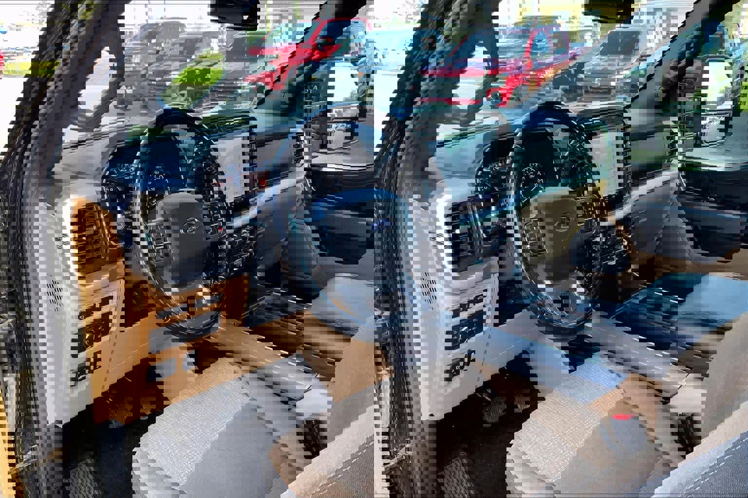 Certified 2022 Ford F150 XLT w/ Equipment Group 302A High image 17