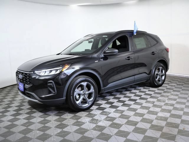 Certified 2025 Ford Escape ST-Line AWD/4WD image 5
