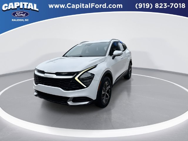 Used 2024 Kia Sportage EX AWD/4WD image 4