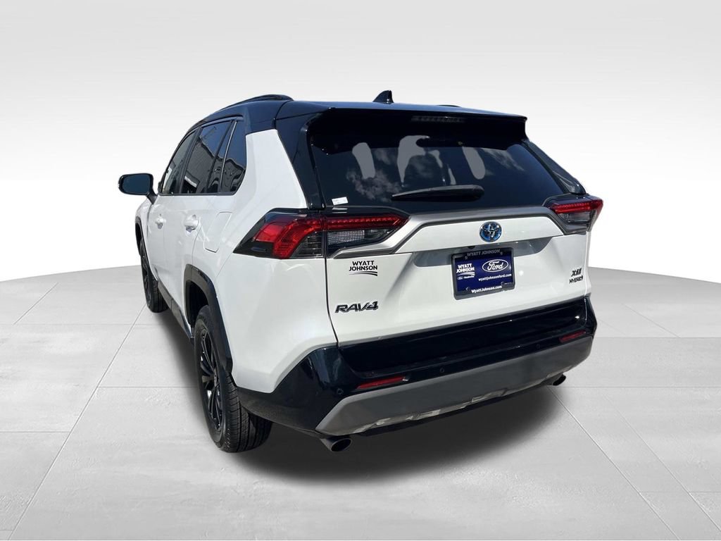 Used 2023 Toyota RAV4 XSE AWD/4WD image 6