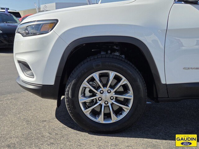 Used 2021 Jeep Cherokee Latitude Lux w/ Sun & Sound Group AWD/4WD image 10