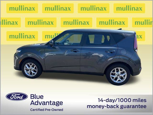 Used 2023 Kia Soul LX w/ LX Technology Package FWD image 12