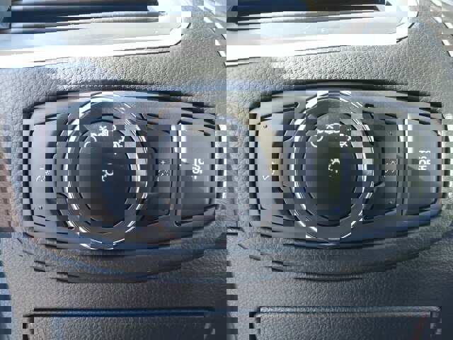 Certified 2023 Ford Edge SEL image 16