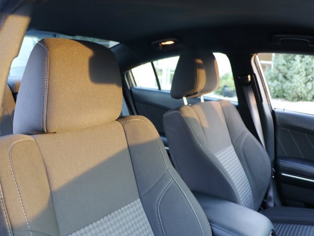 Used 2023 Dodge Charger SXT AWD/4WD image 9