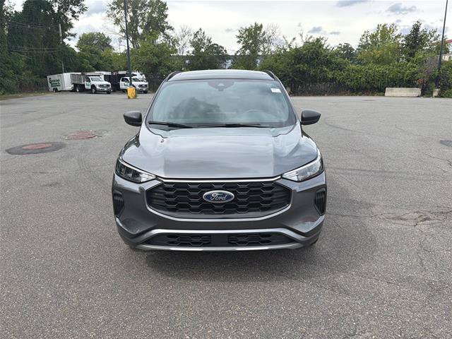 Certified 2023 Ford Escape ST-Line w/ Tech Pack #1 AWD/4WD image 2
