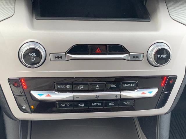 Certified 2023 Ford Explorer XLT w/ Equipment Group 202A image 22